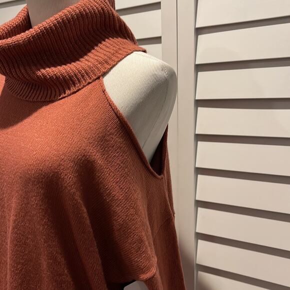 1.State NWT One cold shoulder Turtleneck Sweater. - Picture 3 of 8